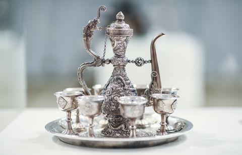 Tableware, Silver, Serveware, Metal, Glass, Household silver, Tea set, Silver, Cutlery, Fashion accessory, 