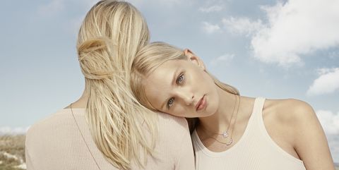 Hair, White, Blond, Sky, Skin, Beauty, Shoulder, Hairstyle, Lip, Neck, 