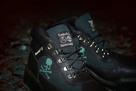 Footwear, Shoe, Black, Blue, Green, Hiking boot, Boot, Athletic shoe, Skate shoe, Walking shoe, 