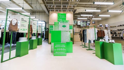 everlane,概念店,时尚,环保,可持续,有机,再生,减排,牛仔,真丝,舒适