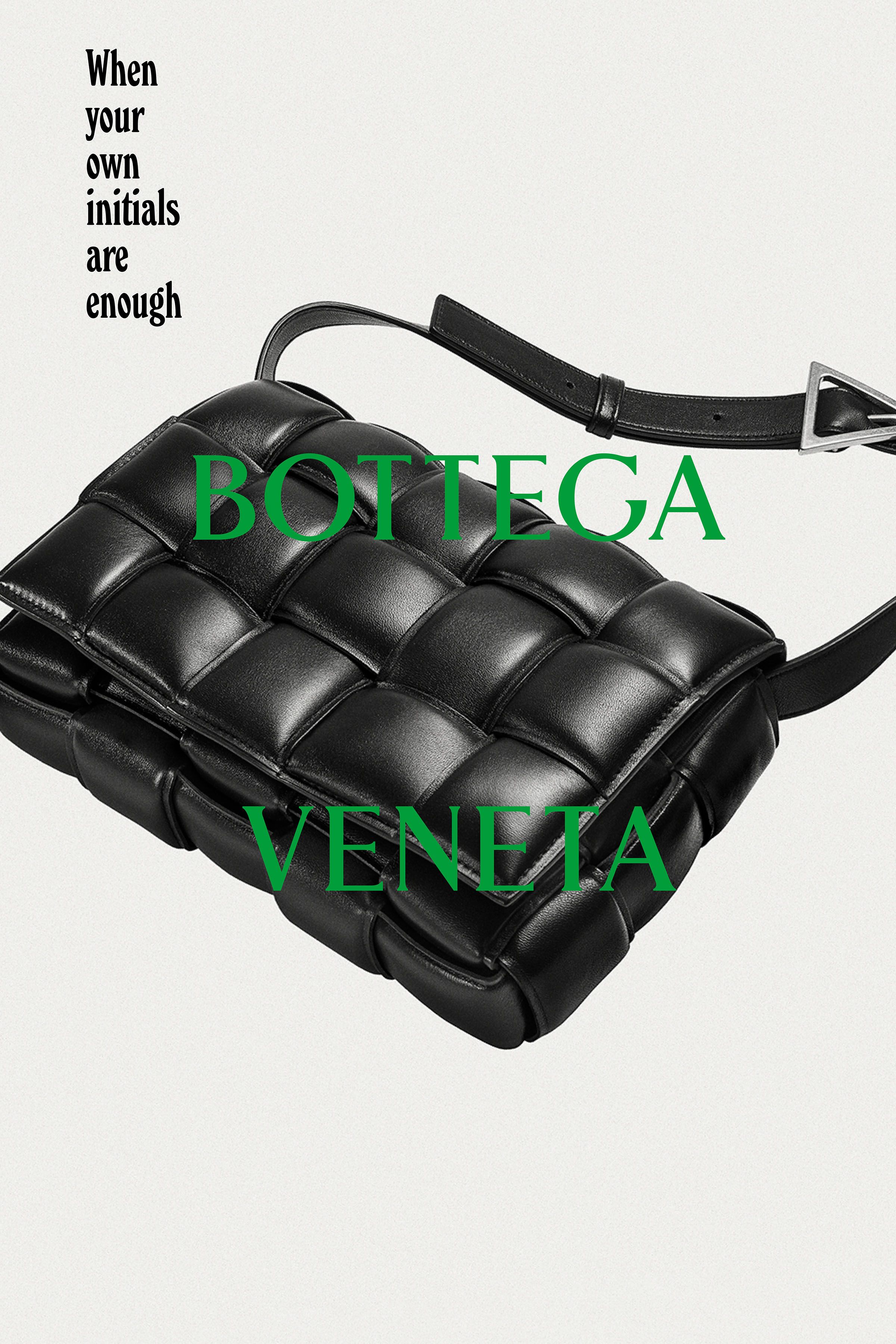 Bottega Veneta推出Padded Cassette手袋广告大片