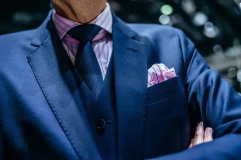 Suit, Tie, Formal wear, Clothing, Bow tie, Tuxedo, Outerwear, Blazer, White-collar worker, Design, 
