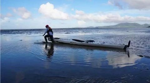 Kayak, Recreation, Boating, Vehicle, Wave, Stand up paddle surfing, Wind wave, Sea, Sea kayak, Ocean, 