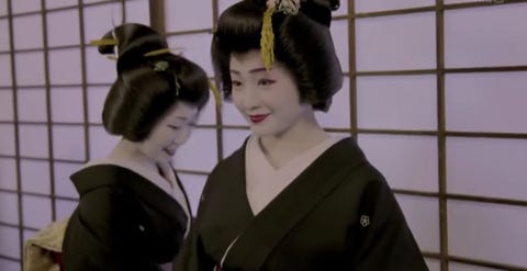 为了取悦男人 她们嫁给了自己的职业 为了取悦男人 她们嫁给了自己的职业