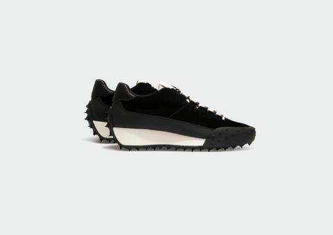 Footwear, Shoe, White, Black, Sportswear, Outdoor shoe, Sneakers, Walking shoe, Athletic shoe, Beige, Footwear, Shoe, White, Black, Sportswear, Outdoor shoe, Sneakers, Walking shoe, Athletic shoe, Beige,
