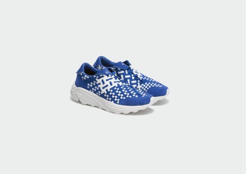 Footwear, Shoe, Blue, Sneakers, Cobalt blue, White, Sportswear, Walking shoe, Outdoor shoe, Electric blue, Footwear, Shoe, Blue, Sneakers, Cobalt blue, White, Sportswear, Walking shoe, Outdoor shoe, Electric blue,