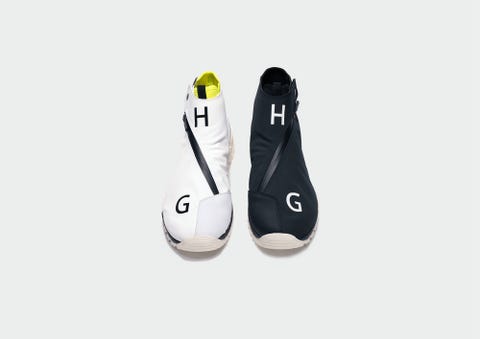 Footwear, Shoe, Font, Cleat, Athletic shoe, Outdoor shoe, Cycling shoe, Footwear, Shoe, Font, Cleat, Athletic shoe, Outdoor shoe, Cycling shoe,