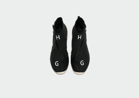Footwear, Shoe, Black, Outdoor shoe, Leather, Suede, Sneakers, Athletic shoe, Cycling shoe, Footwear, Shoe, Black, Outdoor shoe, Leather, Suede, Sneakers, Athletic shoe, Cycling shoe,