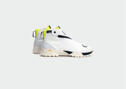 Footwear, White, Shoe, Yellow, Cleat, Outdoor shoe, Athletic shoe, Sneakers, Running shoe, Sportswear, Footwear, White, Shoe, Yellow, Cleat, Outdoor shoe, Athletic shoe, Sneakers, Running shoe, Sportswear,