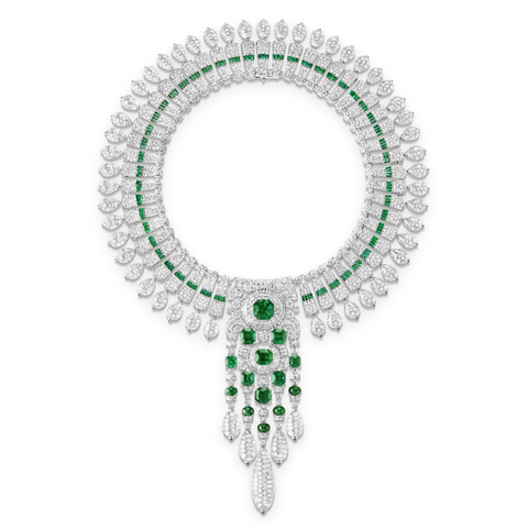 项链镶嵌钻石、祖母绿及水晶，铂金及白金材质