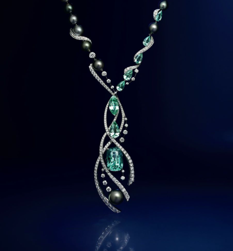 chaumet Hanhai epic haute couture jewelry set is a haute rhythm ode to haute couture necklace