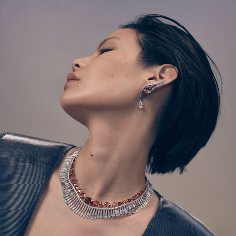chaumet Hanhai epic high-definition jewelry set is a high-definition necklace and earrings from the other side of Miwan