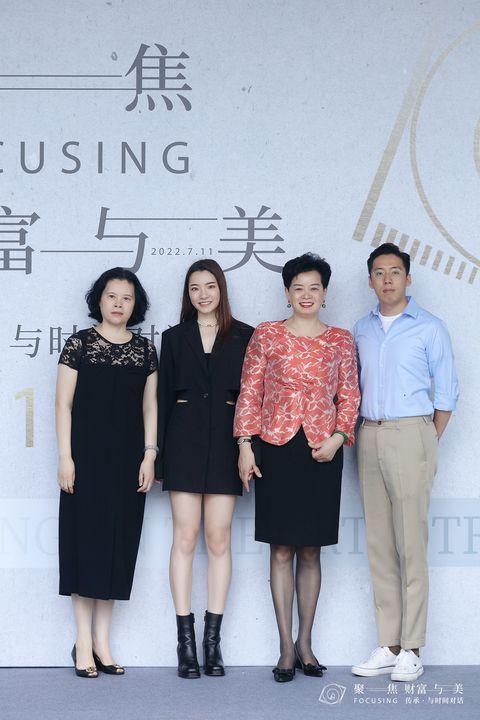 From left to right: Chen Xixuan, Vice Chairman of Shenzhen Heheshe Technology Co., Ltd., Zhang Jiawen, Chairman of Shenzhen Heheshe Technology Co., Ltd., and Liu, Managing Director of CICC and Head of CICC Global Family Office Shao Shu, Executive Director of Man and He Art Museum