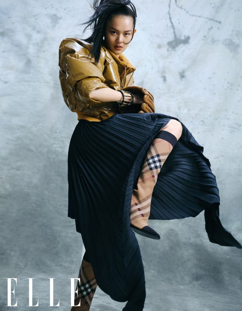 外套diesel 内衣yirantian 裙子givenchy 格纹靴子burberry 手镯liviana conti 棒球手套boss