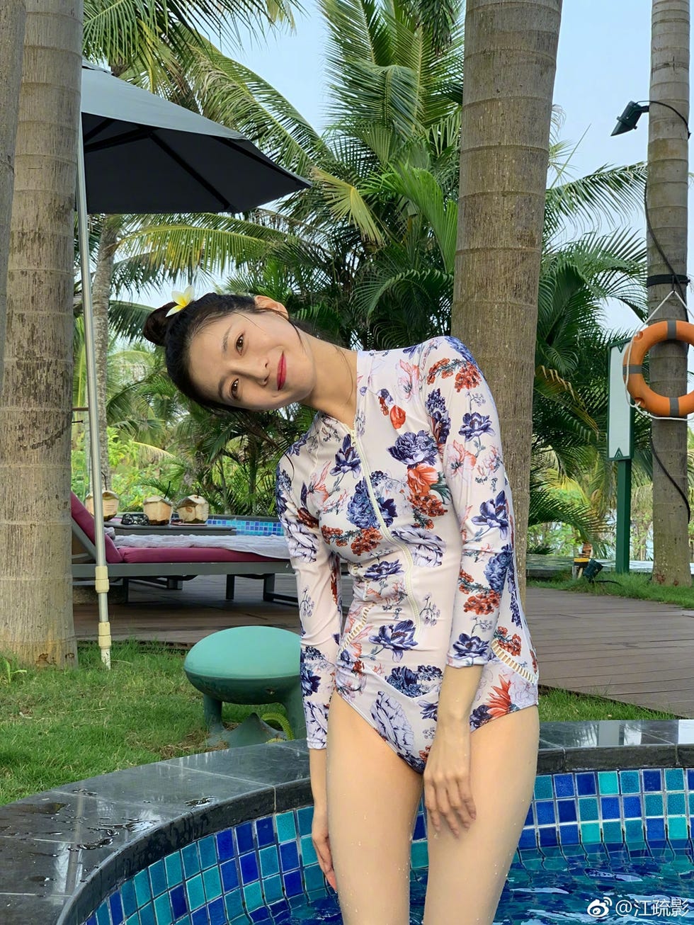 江疏影 江疏影，你当真不是造型师偷偷做了女明星？