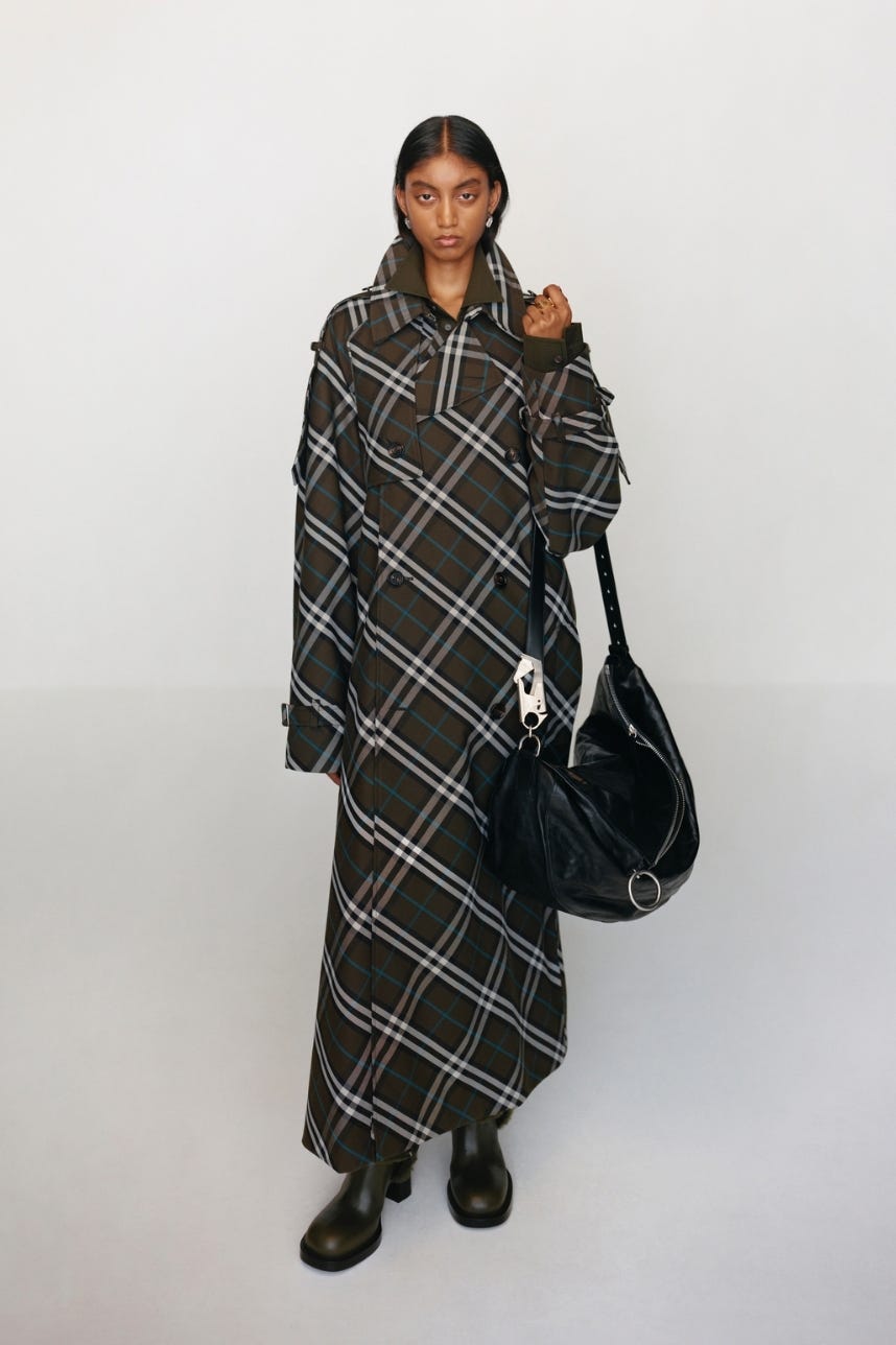 Daniel Lee Unveils Burberry’s 2024 Autumn Series Rooted in British Cultural Archetypes and Symbols