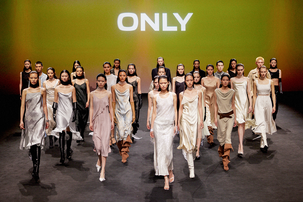 ONLY Unveils 2024 AW New Product Show at Shanghai Fashion Week: A Collision of New Trends and Unbounded Styles