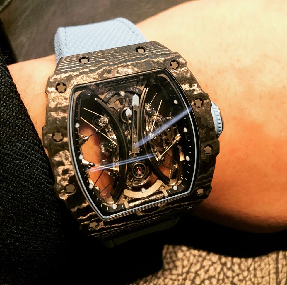 Watch, Watch accessory, Analog watch, Fashion accessory, Wrist, Jewellery, Hand, Metal, Strap, Brand, 