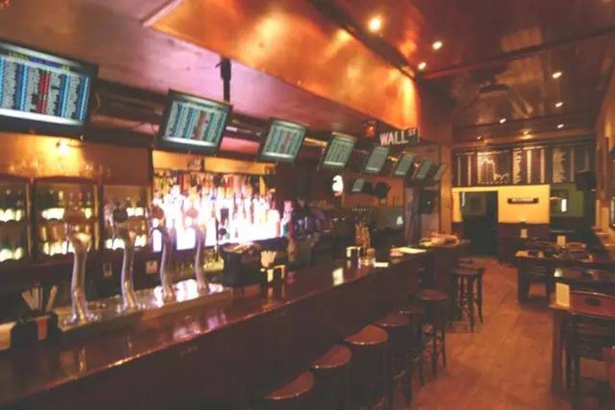 Tavern, Bar, Pub, Restaurant, Building, Drinking establishment, Room, Interior design, Diner, Business, 