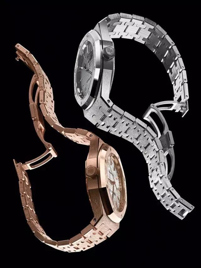 Fashion accessory, Jewellery, Metal, Silver, Horseshoe, Diamond, Games, 