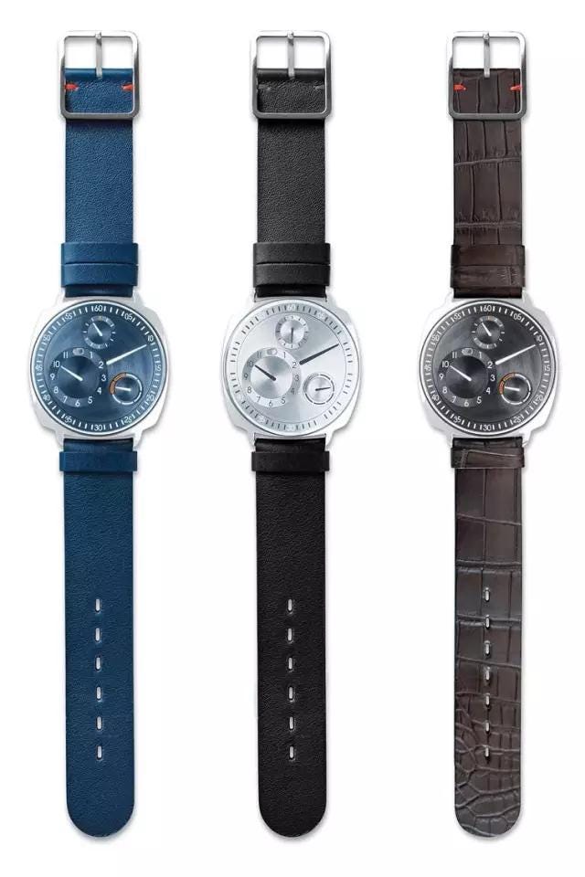 Analog watch, Watch, Watch accessory, Strap, Buckle, Fashion accessory, Material property, Belt, Jewellery, Belt buckle, 
