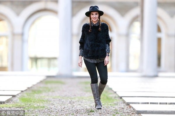 Clothing, Street fashion, Black, Fashion, Leather, Footwear, Tights, Leggings, Outerwear, Fur, 
