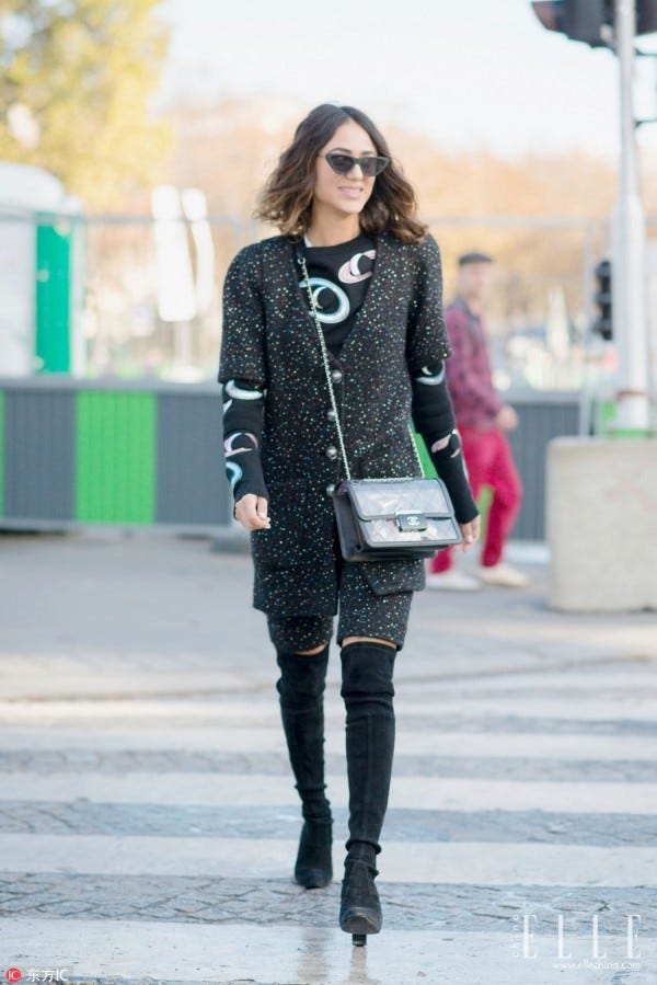 Clothing, Street fashion, Fashion, Tights, Outerwear, Snapshot, Footwear, Knee, Sweater, Leggings, 