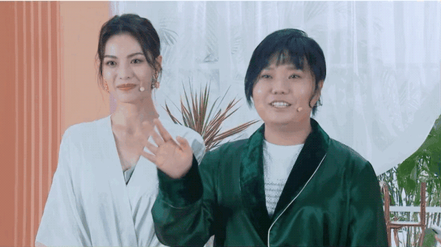 浴室姐妹花