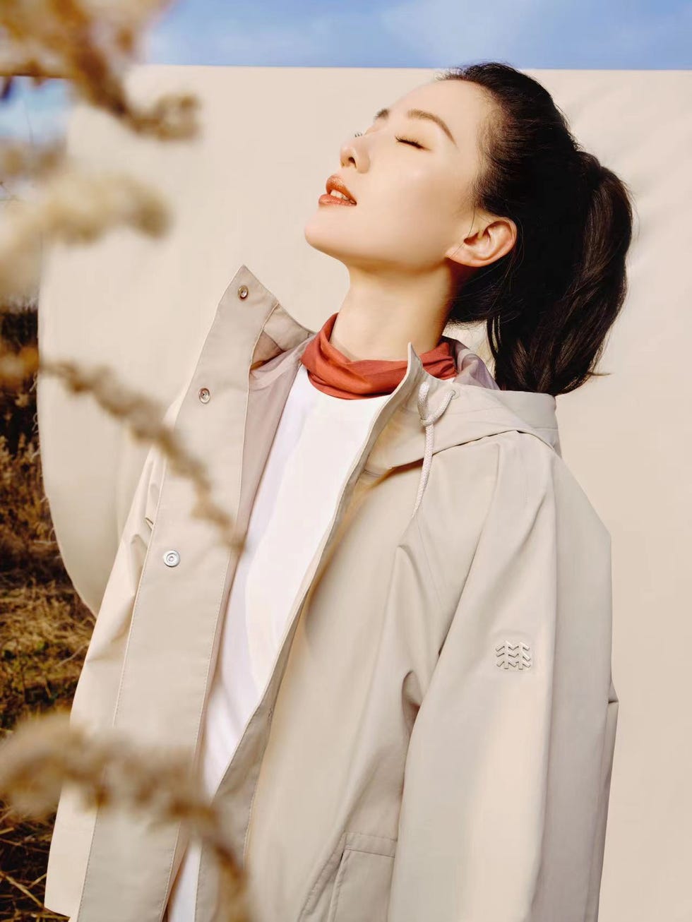 kolon sport 可隆品牌代言人刘诗诗身着女子系列产品 季风风衣