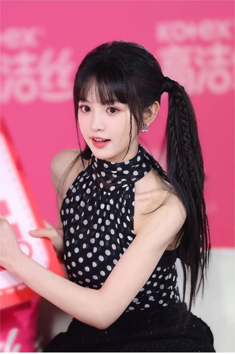 双马尾 
