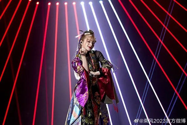 美依礼芽maria