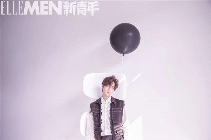 Balloon, White, Photograph, Snapshot, Outerwear, Design, Photography, Material property, Formal wear, Party supply, 