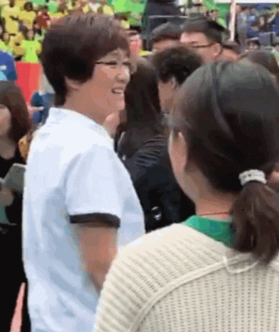 女排
