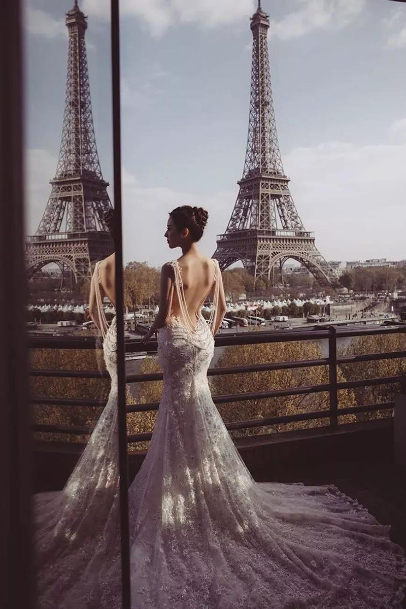 Gown, Dress, Wedding dress, Photograph, Clothing, Bride, Bridal clothing, Beauty, Fashion, Bridal party dress, 