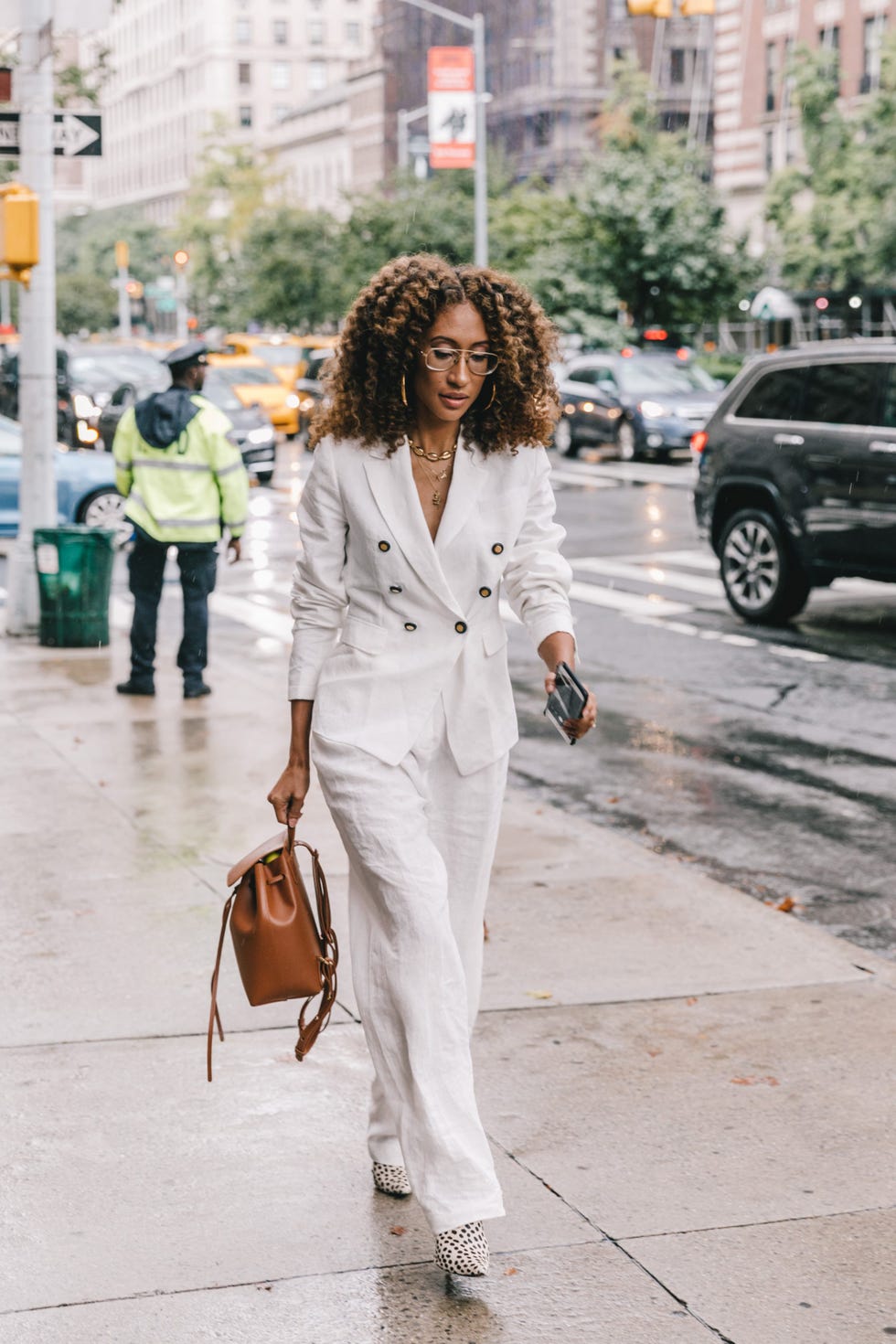White, Street fashion, Photograph, Clothing, Fashion, Suit, Snapshot, Jeans, Beauty, Hairstyle, 