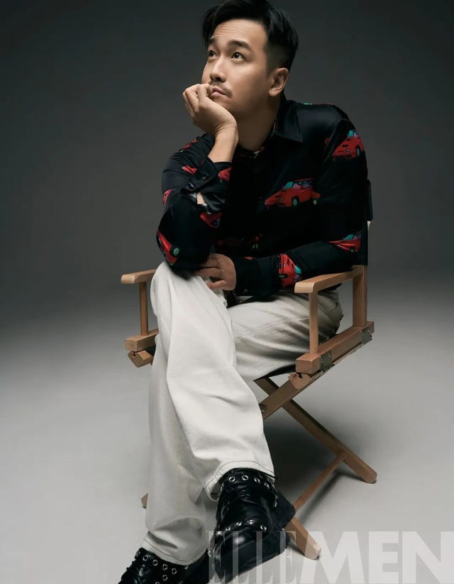 Sitting, Fashion, Sleeve, Photo shoot, Model, Photography, Fashion design, Neck, Collar, Fashion model, 