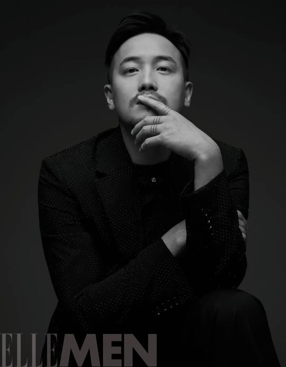 Black, Black-and-white, Chin, Monochrome, Photography, Monochrome photography, Mouth, Singer, Portrait, Flash photography, 