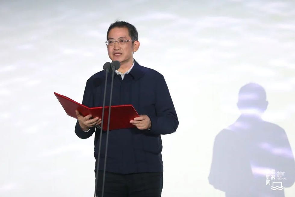 河北省秦皇岛市委副书记，市政府市长、党组书记丁伟