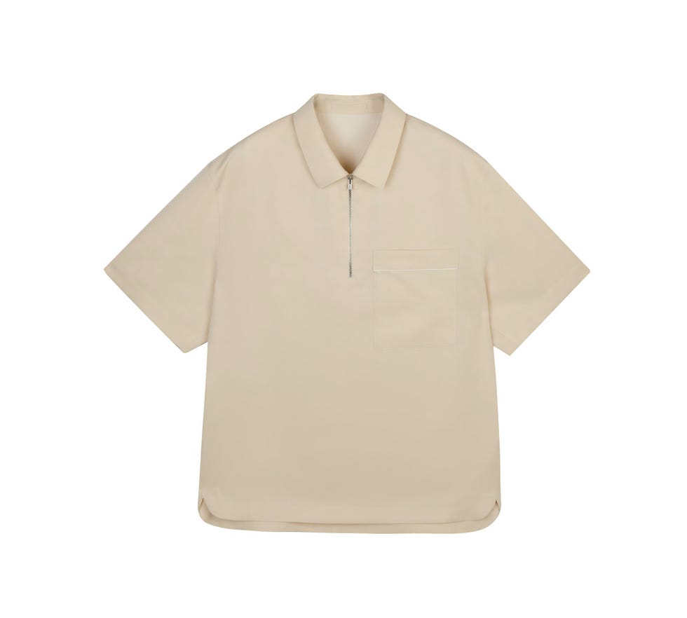 shortsleeve beige shirt with a zipper and a pocket
