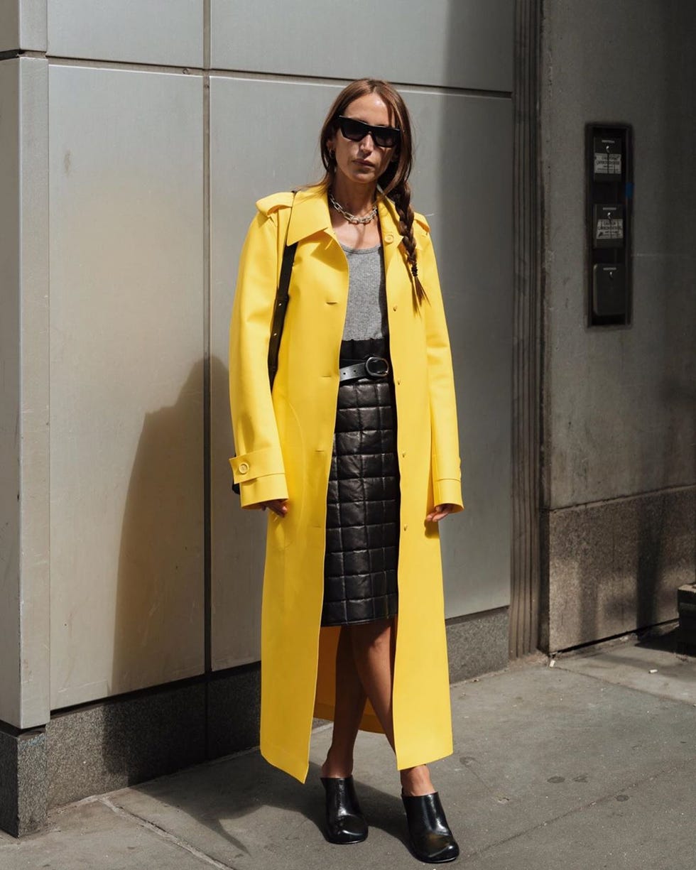 Clothing, Yellow, Street fashion, Trench coat, Coat, Overcoat, Fashion, Outerwear, Snapshot, Duster, 