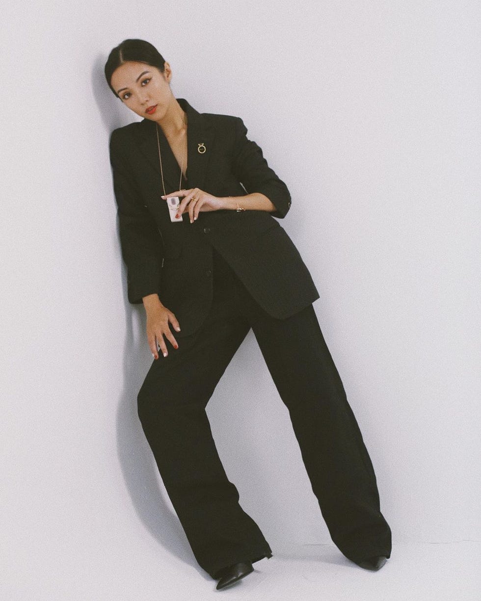 Clothing, Standing, Leg, Suit, Trousers, Formal wear, Footwear, Outerwear, Waist, Neck, 
