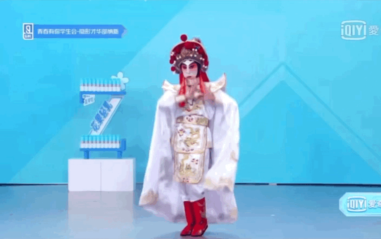 乃万金子涵