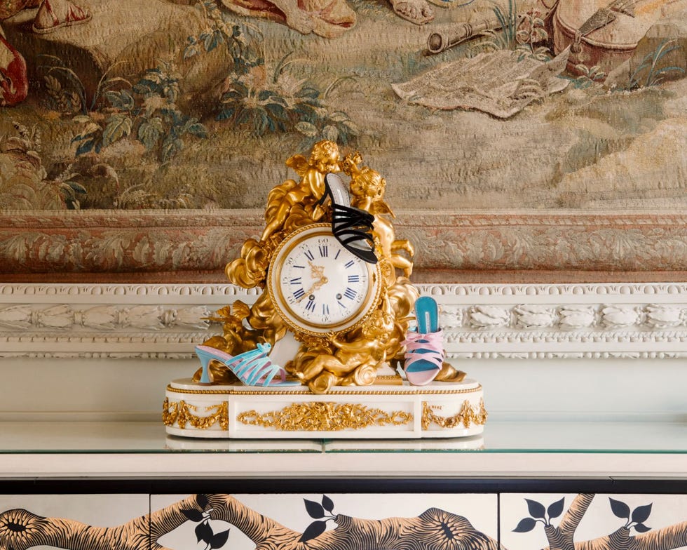 manolo blahnik marie antoinette 限定胶囊系列：clementel