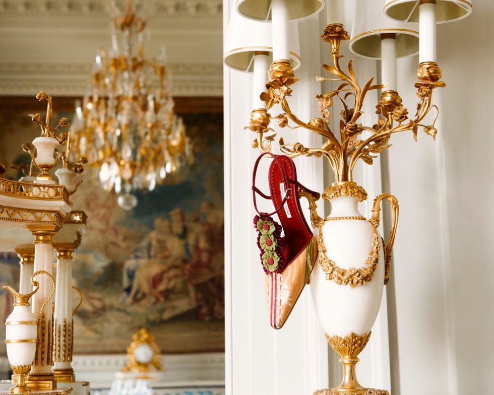 manolo blahnik marie antoinette 限定胶囊系列：hebes