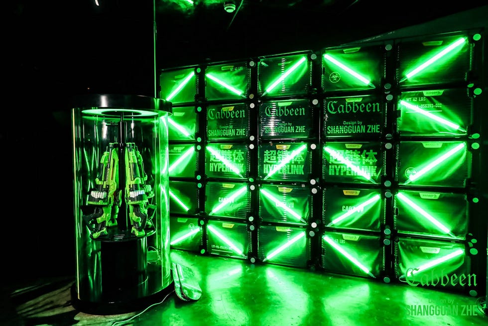 Green, Visual effect lighting, Light, Lighting, Technology, Neon, Electronic signage, Led display, Neon sign, Display device, 