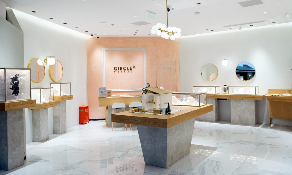circle 上海兴业太古汇精品店
