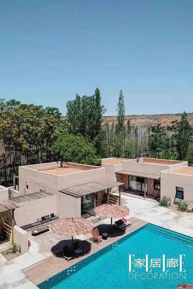 Property, Swimming pool, House, Building, Home, Real estate, Architecture, Roof, Estate, Apartment, 
