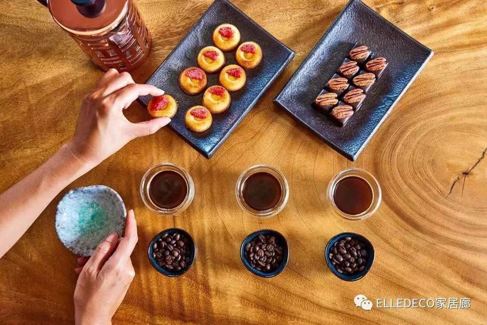 Food, Play, Chocolate, Petit four, Nail, Cuisine, Praline, Finger, Games, Baking, 