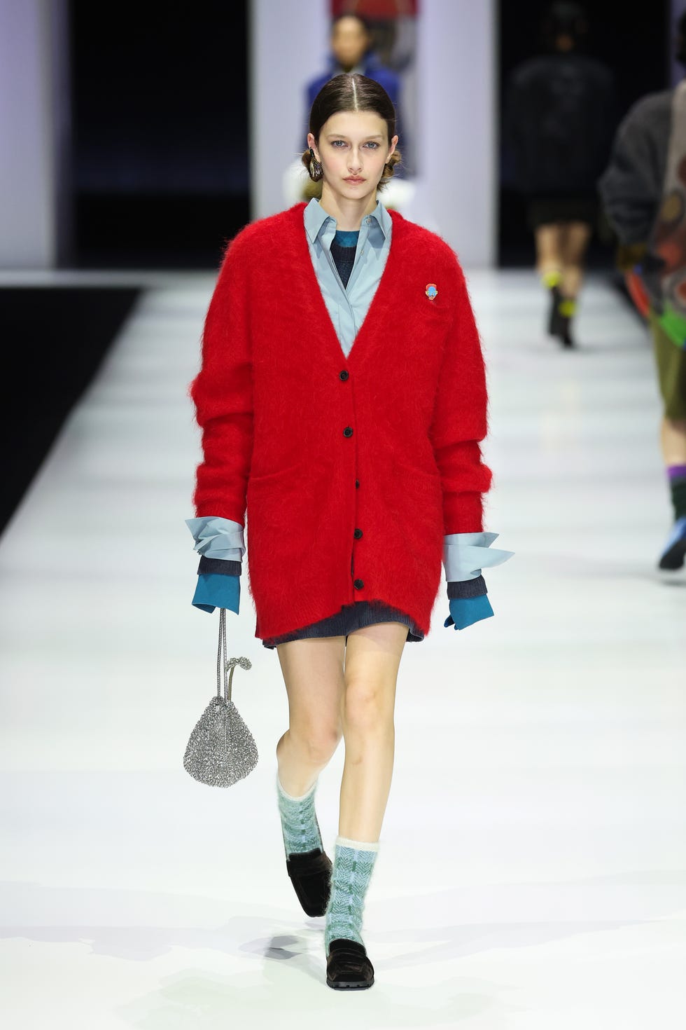 milan, italy february 27: a model walks the runway at the anteprima fashion show fall/winter 2025 2026 during the milan fashion week womenswear fall/winter 2025/2026 at scuola militare teulié on february 27, 2025 in milan, italy. (photo by daniele venturelli/getty images for anteprima)