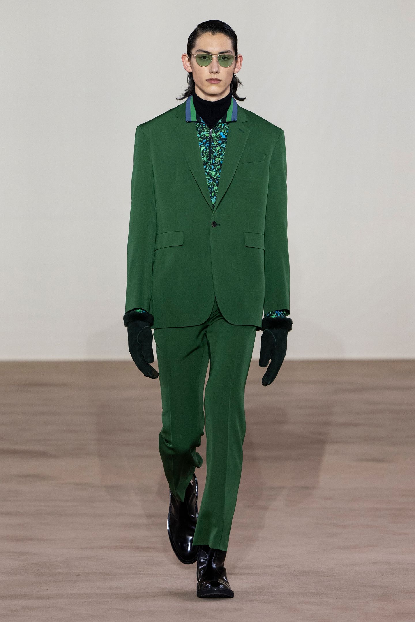 極上】至極のエレガント感 銀ボタン 秋冬 Paul Smith ポール